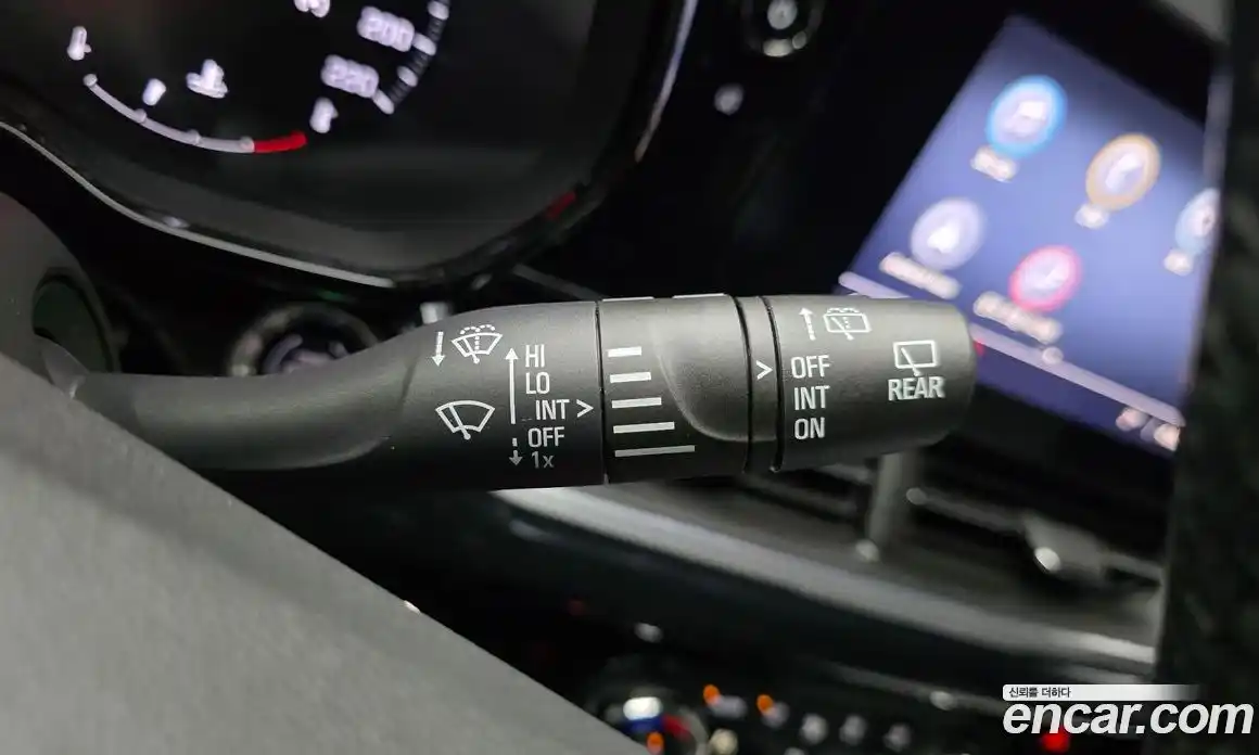 Chevrolet Trax 2025 1.2 Автомат в Москве № 540008, фото 19