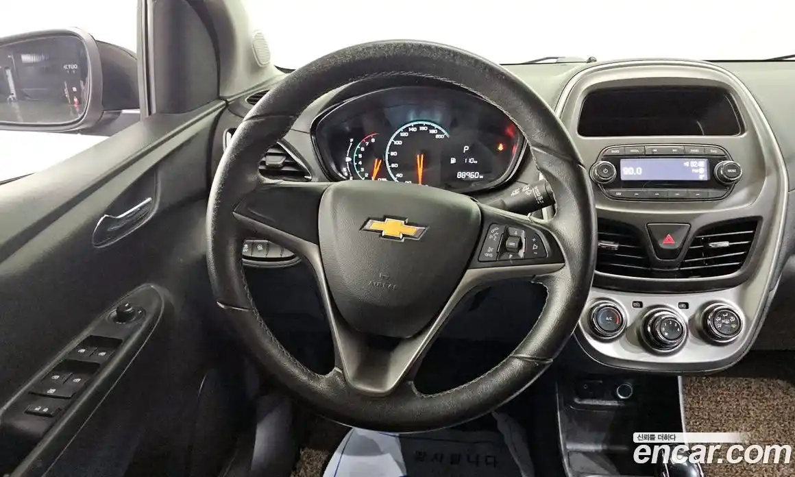 Chevrolet Spark 2017 1.0 Автомат в Москве № 540102, фото 15