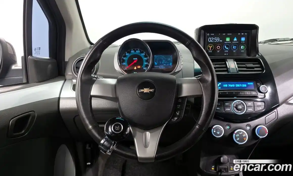 Chevrolet Spark 2014 1.0 Механическая в Москве № 540135, фото 13