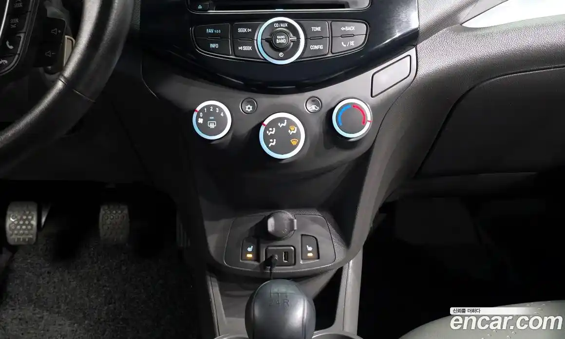 Chevrolet Spark 2014 1.0 Механическая в Москве № 540135, фото 16