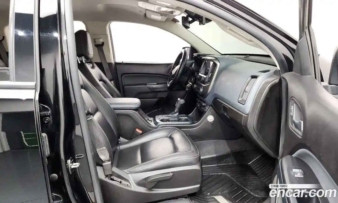 Chevrolet Colorado 2021 3.6 Автомат в Москве № 540322, фото 11