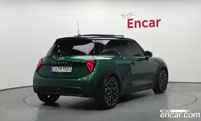 Mini Cooper 2025 2.0 Автомат в Москве № 541787, миниатюра 2
