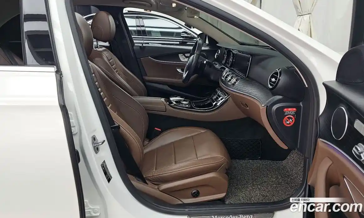 Mercedes-Benz E-Class 2019 1.9 Автомат в Москве № 542890, фото 11