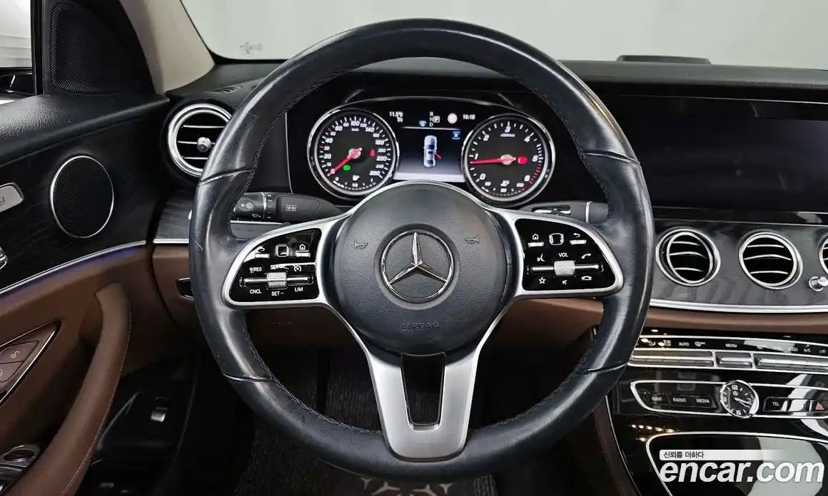 Mercedes-Benz E-Class 2019 1.9 Автомат в Москве № 542890, фото 13