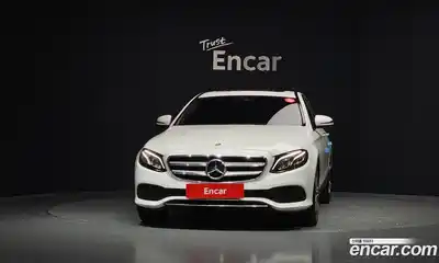 Mercedes-Benz E-Class 2019 1.9 Автомат в Москве № 542890, миниатюра 3
