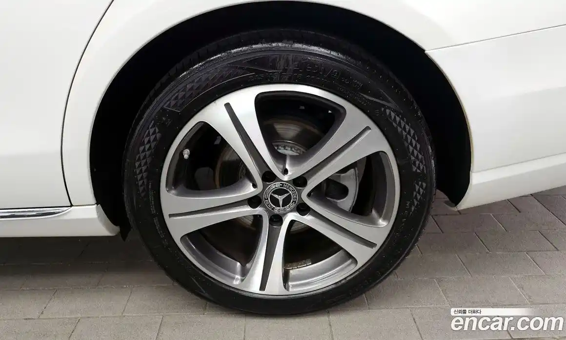 Mercedes-Benz E-Class 2019 1.9 Автомат в Москве № 542890, фото 5