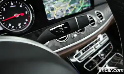 Mercedes-Benz E-Class 2019 1.9 Автомат в Москве № 542890, миниатюра 9