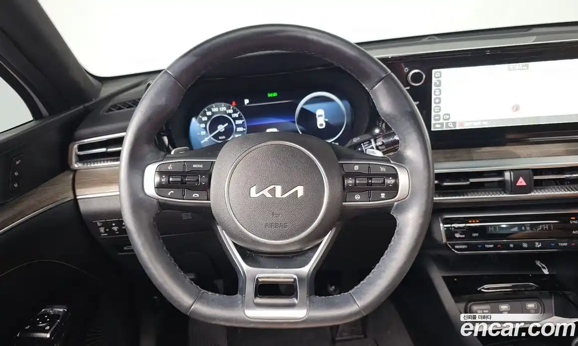 Kia K5 2022 1.6 Автомат в Москве № 54358, фото 12