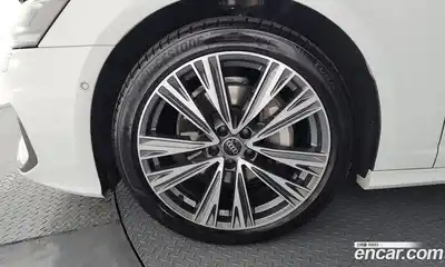 Audi A6 2023 2.0 Автомат в Москве № 543893, миниатюра 4