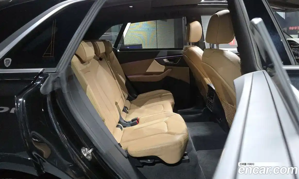 Audi Q8 2022 3.0 Автомат в Москве № 544615, фото 12