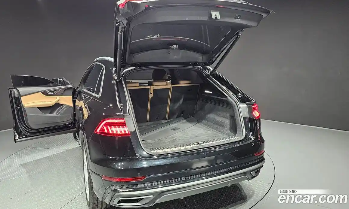 Audi Q8 2022 3.0 Автомат в Москве № 544615, фото 20