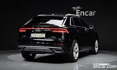 Audi Q8 2022 3.0 Автомат в Москве № 544615, миниатюра 2