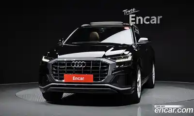 Audi Q8 2022 3.0 Автомат в Москве № 544615, миниатюра 3