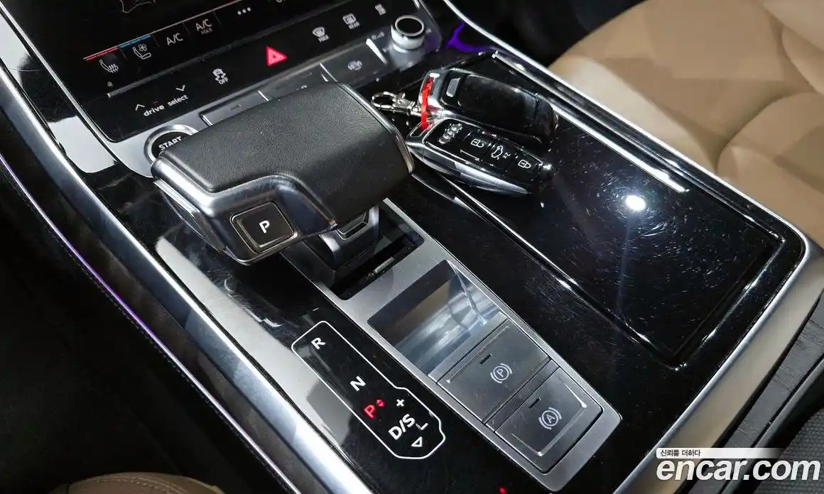 Audi Q8 2022 3.0 Автомат в Москве № 544615, фото 9