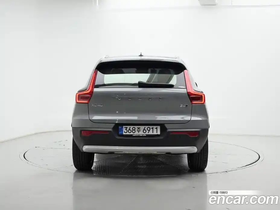 Volvo XC40 2025 2.0 Автомат в Москве № 544894, фото 4