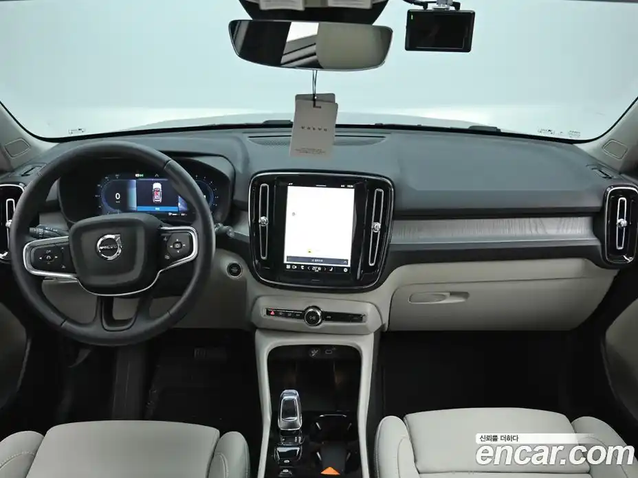 Volvo XC40 2025 2.0 Автомат в Москве № 544894, фото 7