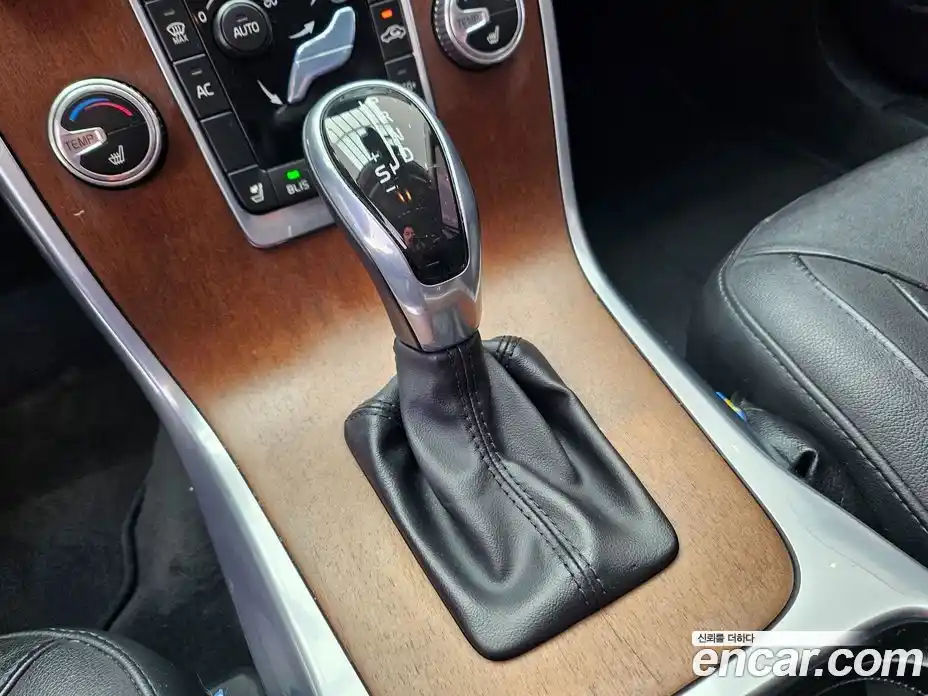 Volvo S80 2016 2.0 Автомат в Москве № 545314, фото 14