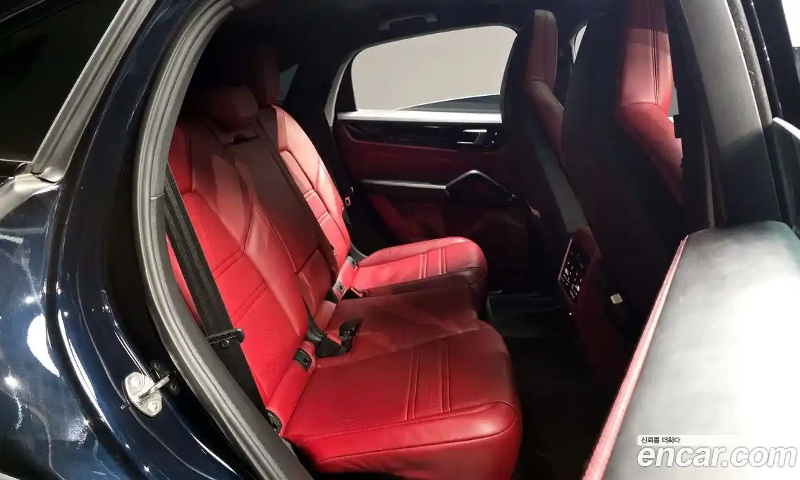 Porsche Cayenne 2020 3.0 Автомат в Москве № 545924, фото 12