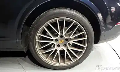 Porsche Cayenne 2020 3.0 Автомат в Москве № 545924, миниатюра 5