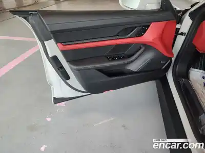 Porsche Taycan 2023 Автомат в Москве № 545977, миниатюра 10