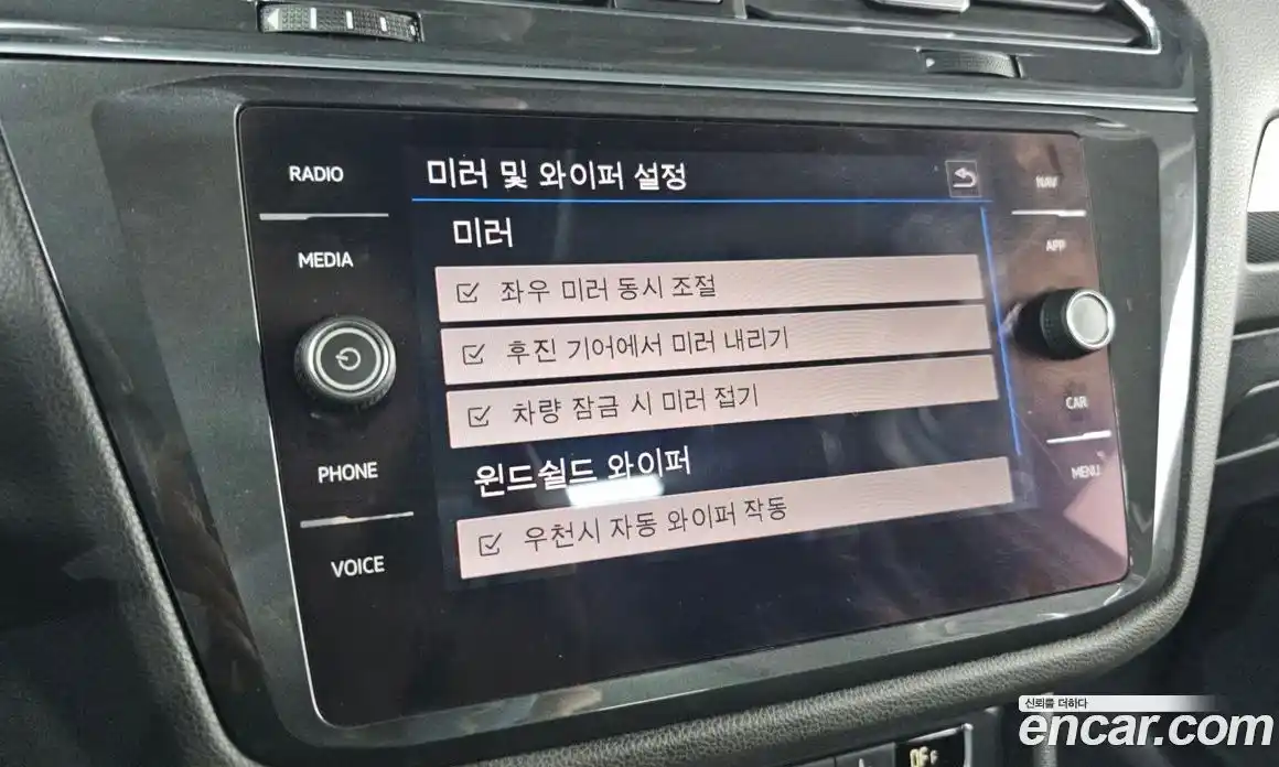 Volkswagen Tiguan 2018 2.0 Автомат в Москве № 547323, фото 16