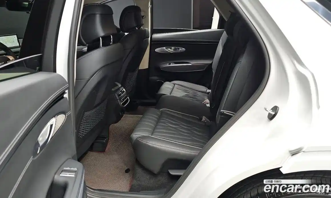 Genesis GV70 2023 2.5 Автомат в Москве № 58251, фото 12