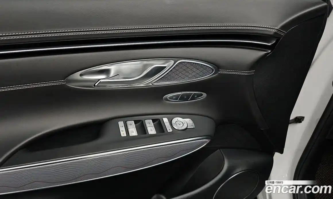 Genesis GV70 2023 2.5 Автомат в Москве № 58251, фото 17