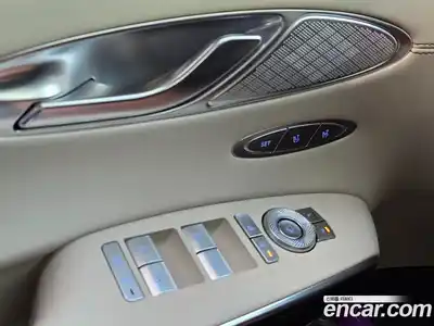 Genesis GV70 2024 2.5 Автомат в Москве № 58405, миниатюра 12