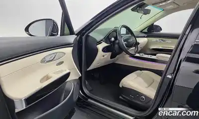 Genesis GV70 2021 2.5 Автомат в Москве № 59474, миниатюра 3