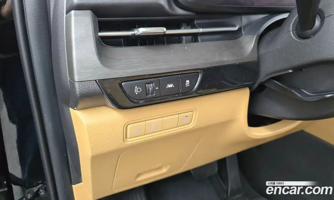 Kia Canival 2023 3.5 Автомат в Москве № 60660, фото 18