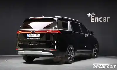 Kia Canival 2023 3.5 Автомат в Москве № 60660, миниатюра 2