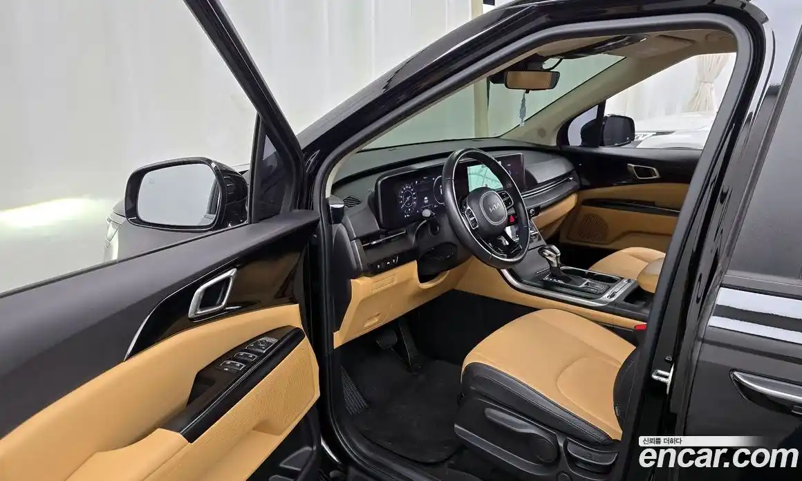 Kia Canival 2023 3.5 Автомат в Москве № 60660, фото 10