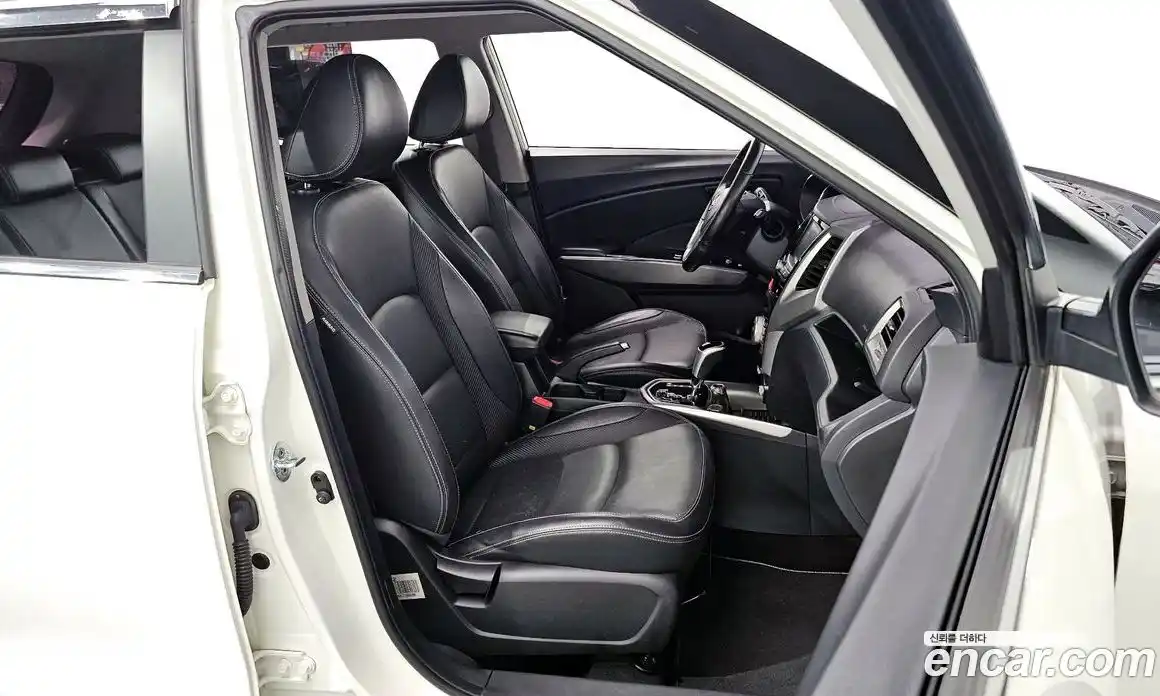 SsangYong TIBOLI 2015 1.6 Автомат в Москве № 66238, фото 10