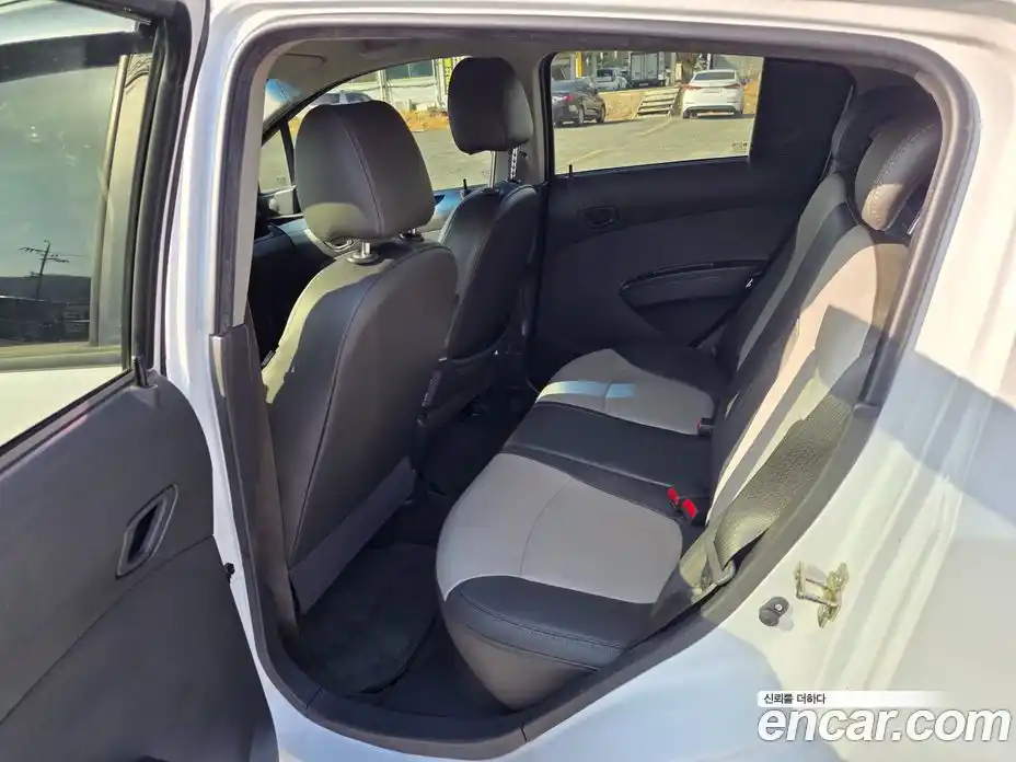 Chevrolet Spark 2012 1.0 Автомат в Москве № 81733, фото 6