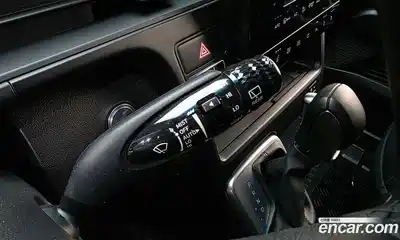 Hyundai Staria, 2025