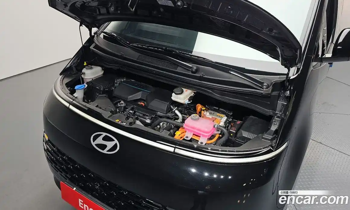 Hyundai Staria 2025 1.6 Автомат в Москве № 87044, фото 15