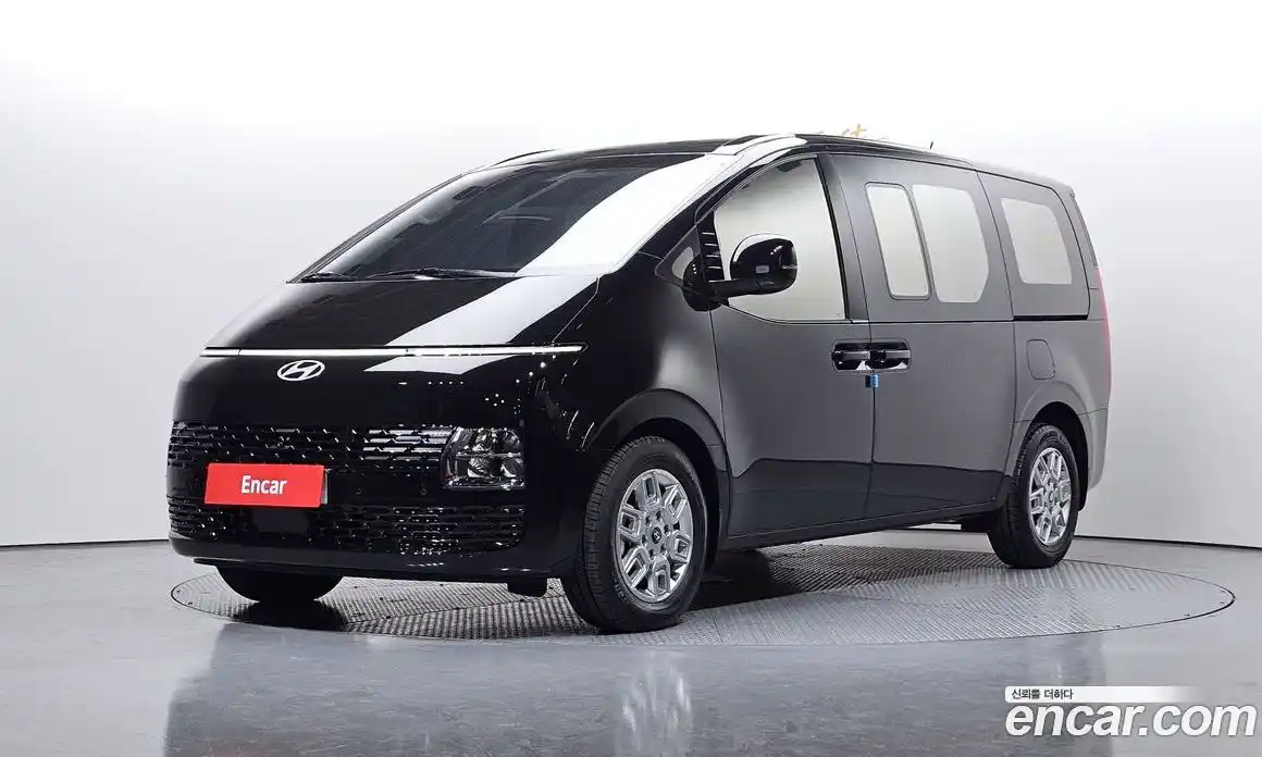 Hyundai Staria 2025 1.6 Автомат в Москве № 87044, фото 4