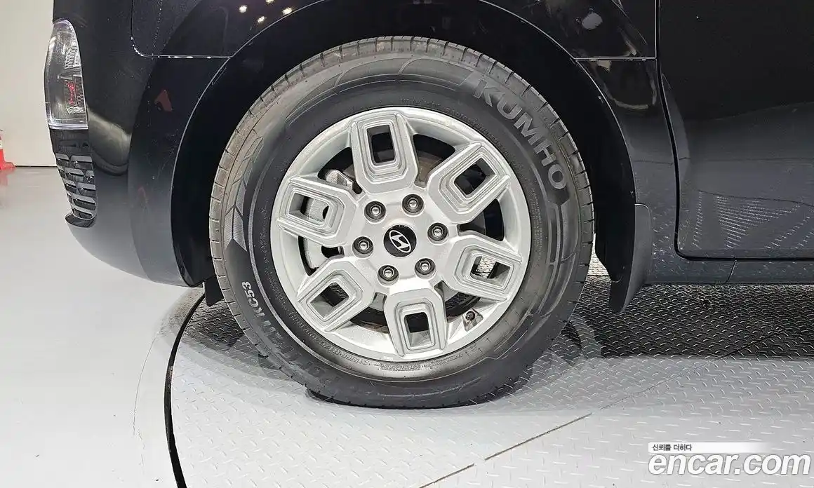 Hyundai Staria 2025 1.6 Автомат в Москве № 87044, фото 8