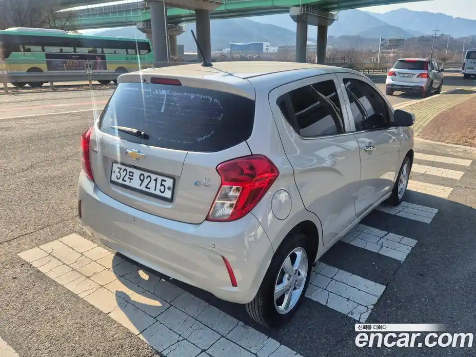 Chevrolet Spark 2018 1.0 Автомат в Москве № 88437, фото 18
