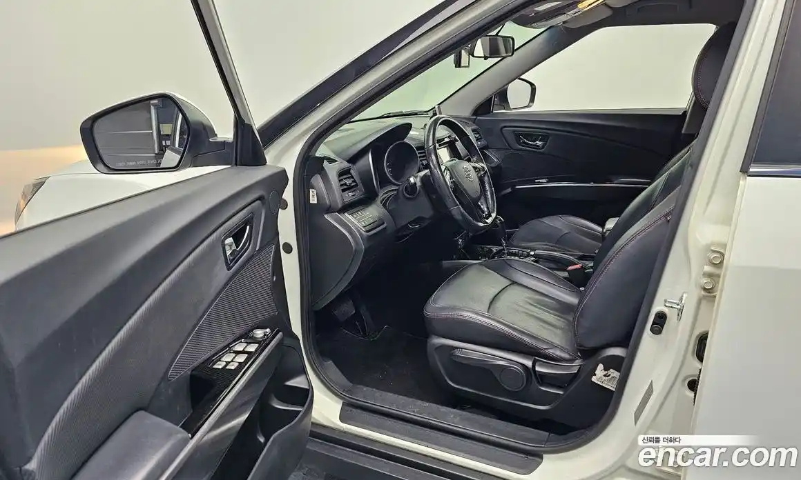 SsangYong TIBOLI 2017 1.6 Автомат в Москве № 97778, фото 4