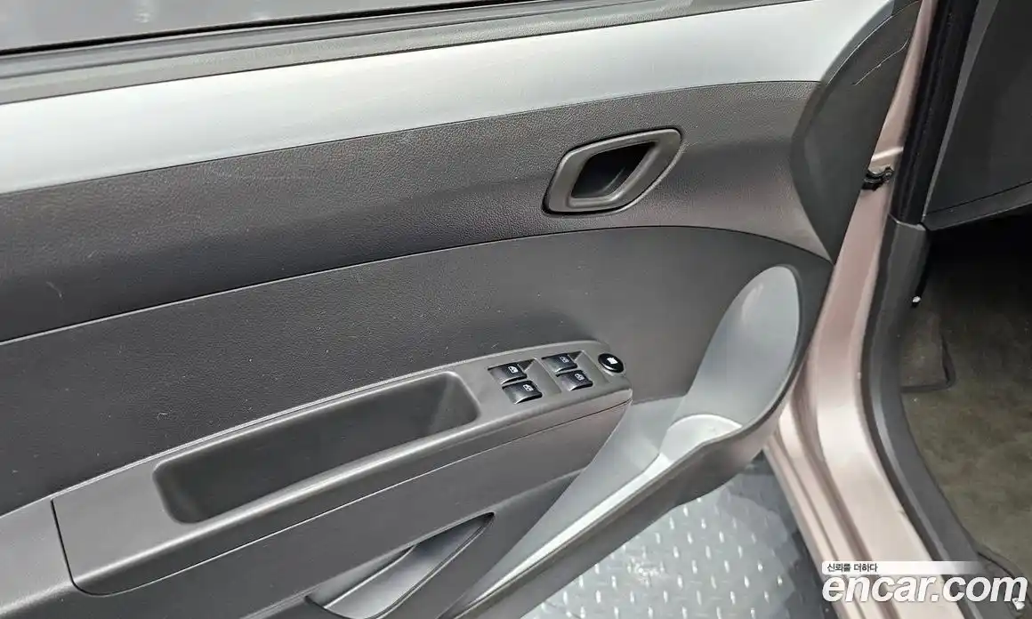 Chevrolet Spark 2013 1.0 Автомат в Москве № 102094, фото 7