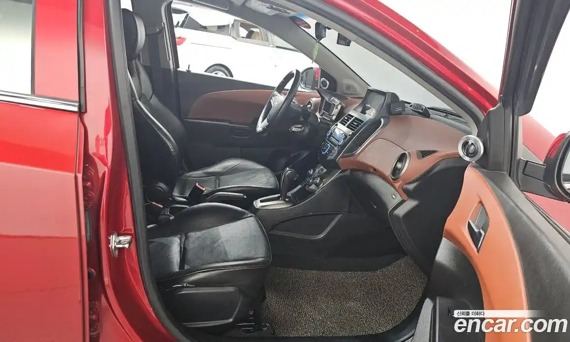 Chevrolet Aveo 2012 1.6 Автомат в Москве № 103824, фото 9