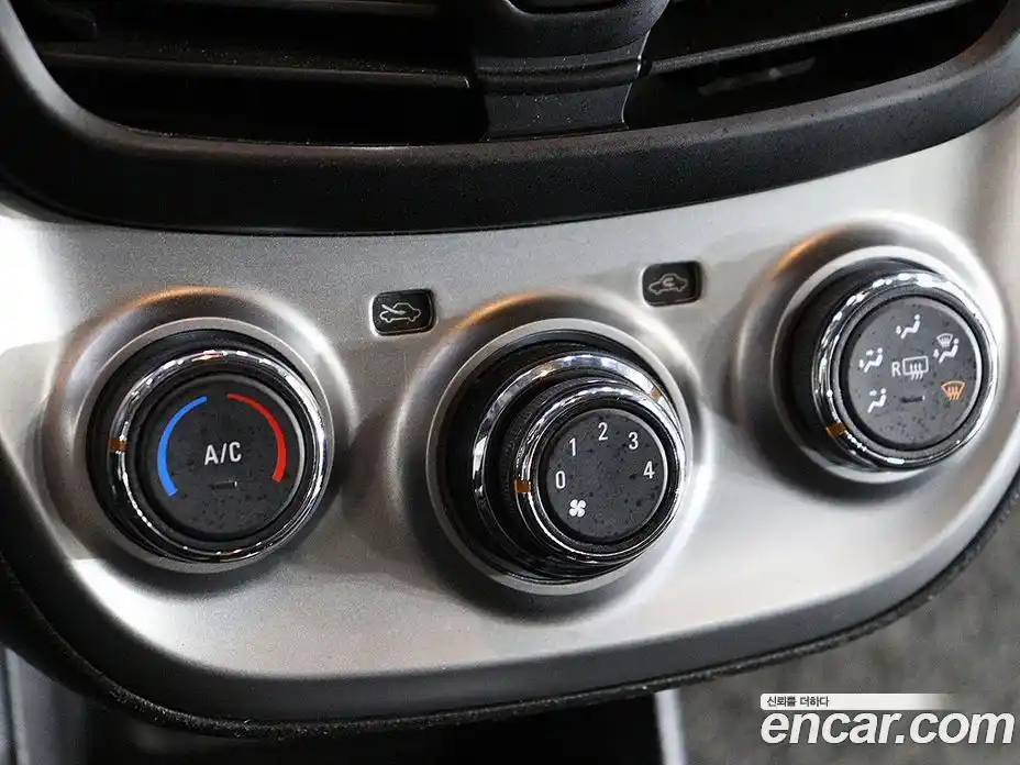 Chevrolet Spark 2016 1.0 Автомат в Москве № 104871, фото 11