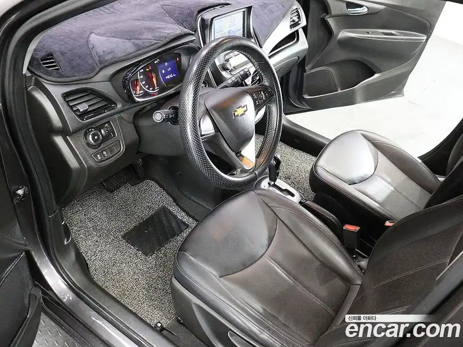 Chevrolet Spark 2016 1.0 Автомат в Москве № 104871, фото 16