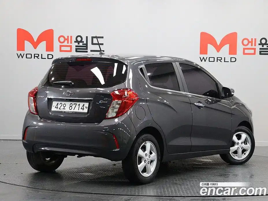 Chevrolet Spark 2016 1.0 Автомат в Москве № 104871, фото 3