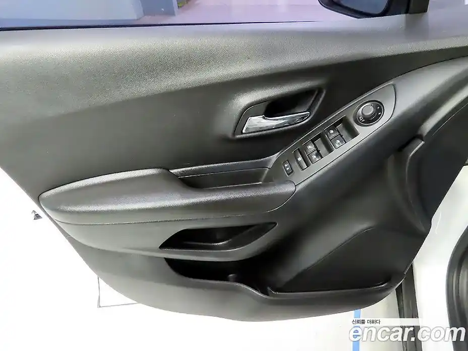 Chevrolet Trax 2015 1.4 Автомат в Москве № 104905, фото 14