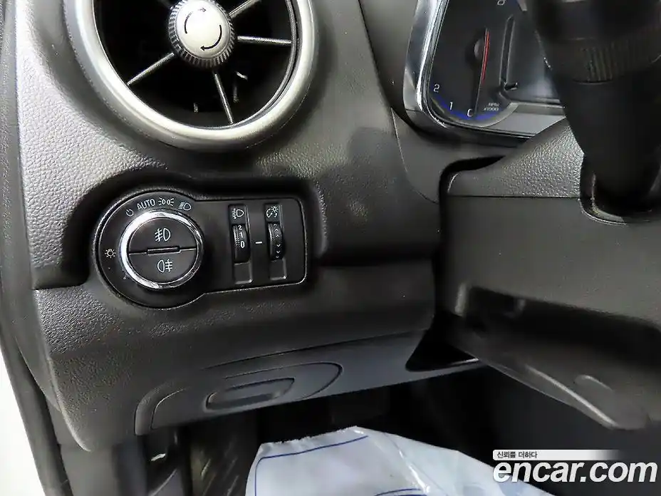 Chevrolet Trax 2015 1.4 Автомат в Москве № 104905, фото 15