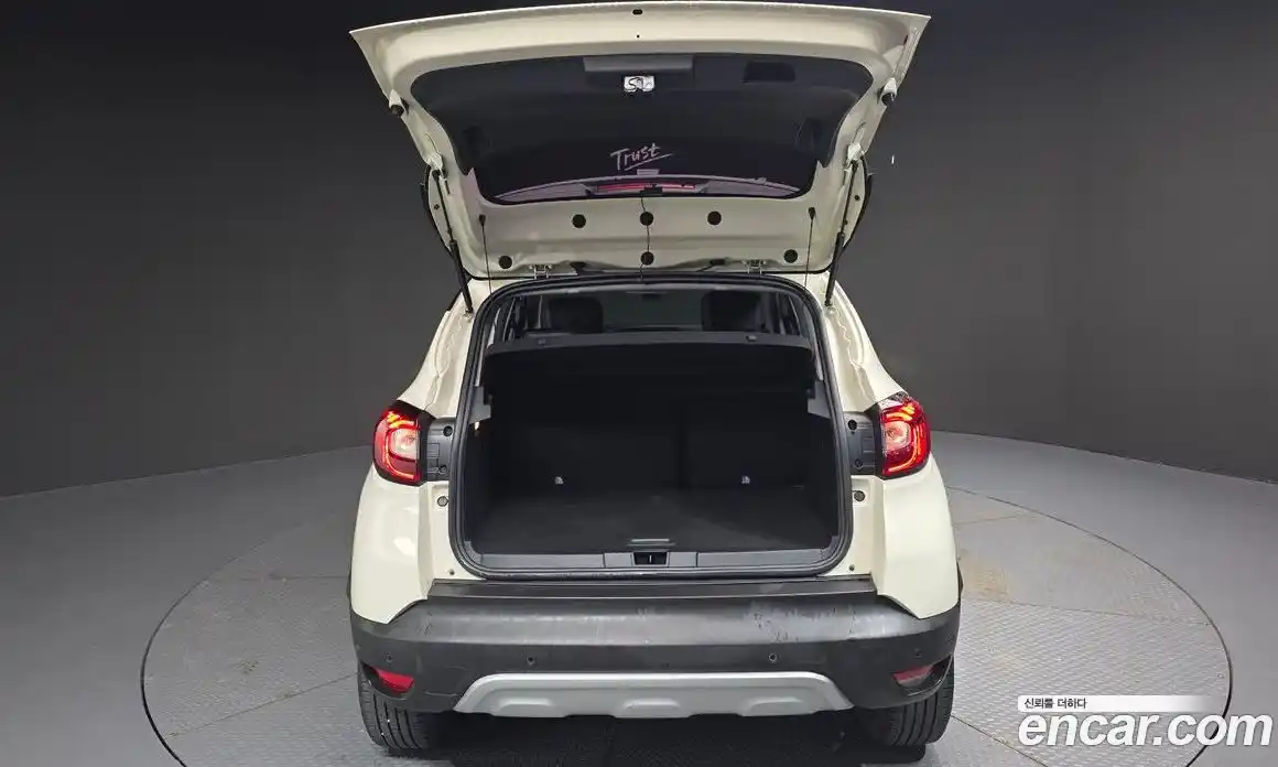 Renault QM3 2018 1.5 Автомат в Москве № 106922, фото 17