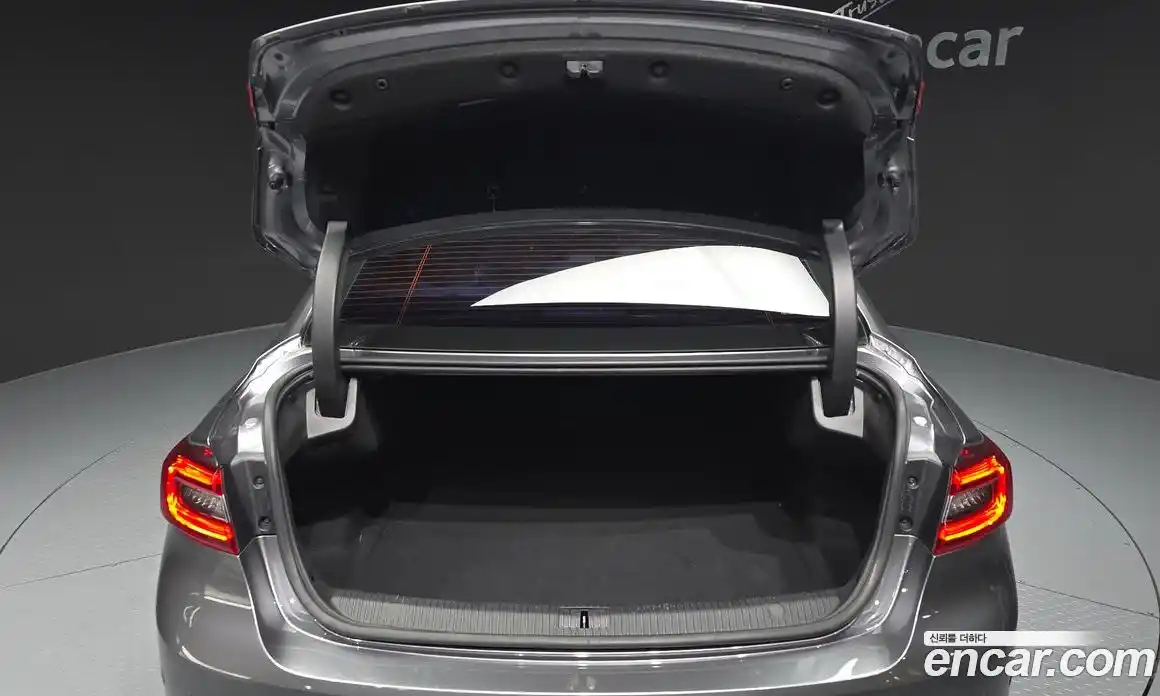 Renault SM6 2019 2.0 Автомат в Москве № 107528, фото 9