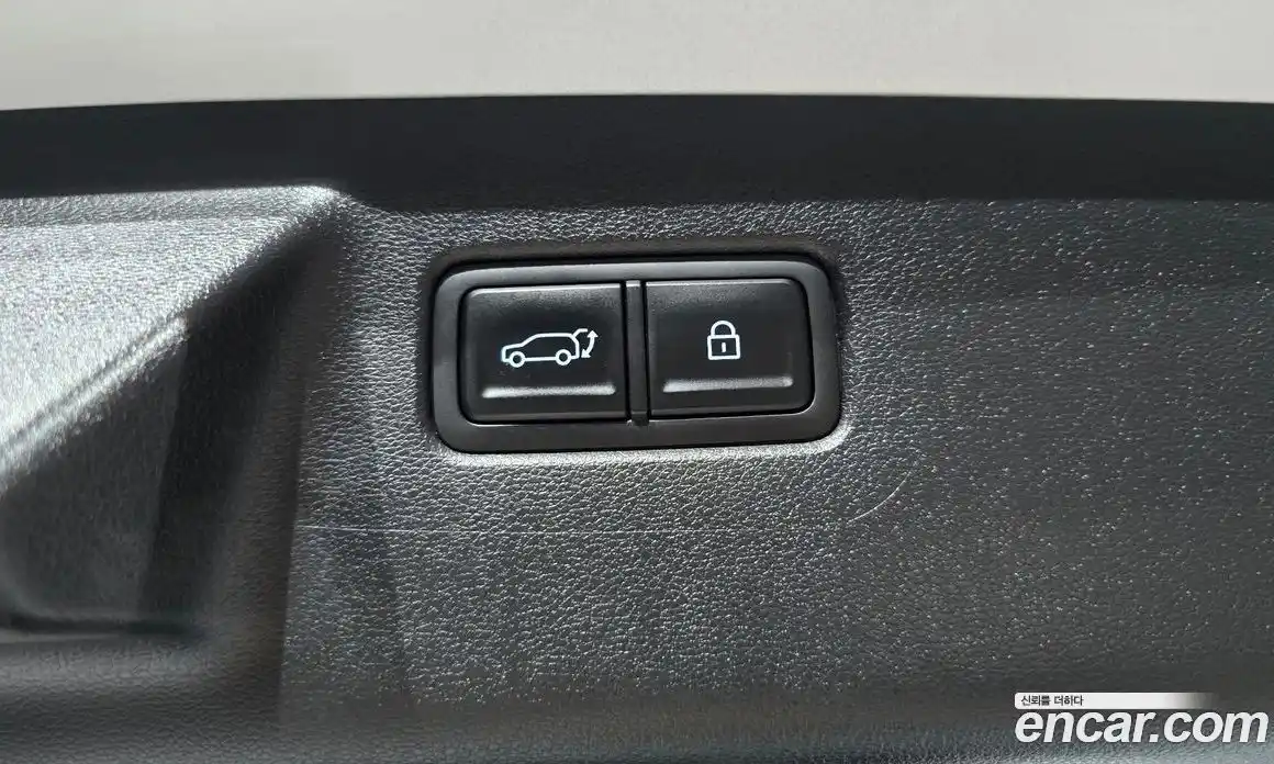 Hyundai Santa Fe 2024 1.6 Автомат в Москве № 107978, фото 19